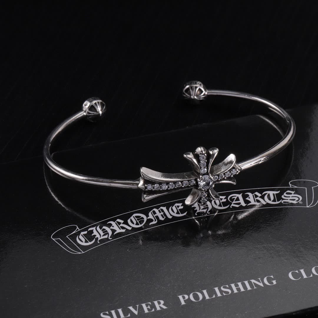 Chrome Hearts Elegant Cross Bracelet Set